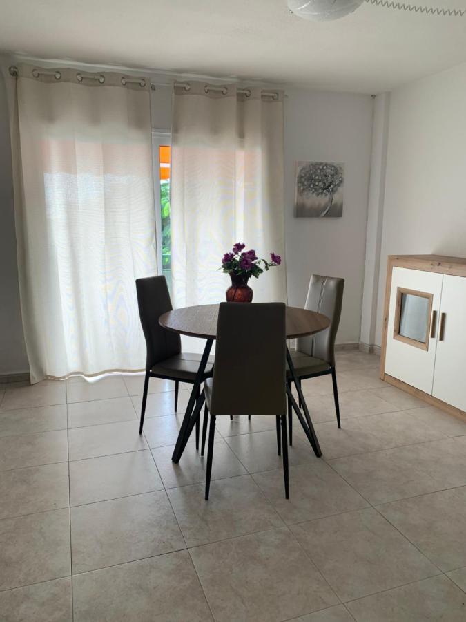 Apartmán Comodoro, Situado En Frente Del Mar Los Cristianos  Exteriér fotografie